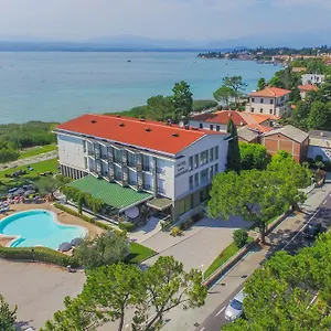 Miramar Hotel